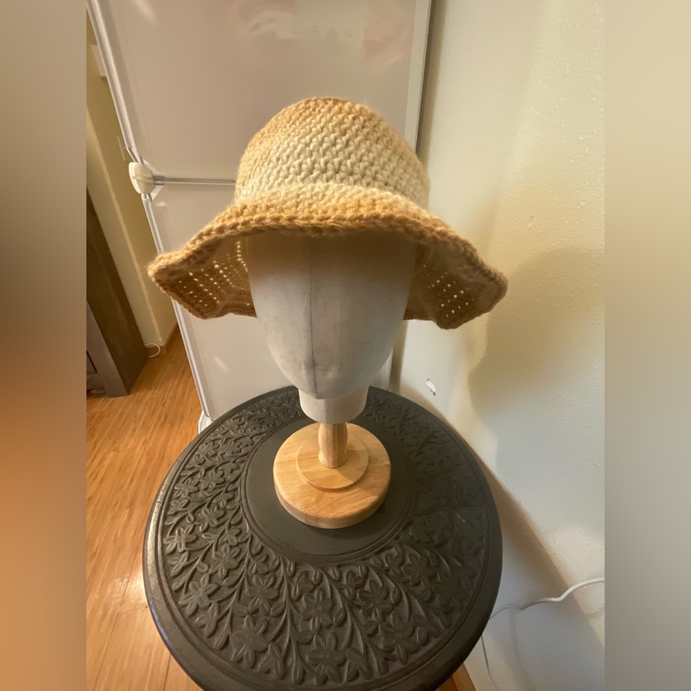 Handmade crochet bucket/sun hat adult size small/medium